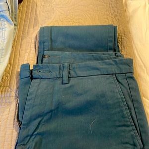 Men’s teal Old Navy khakis